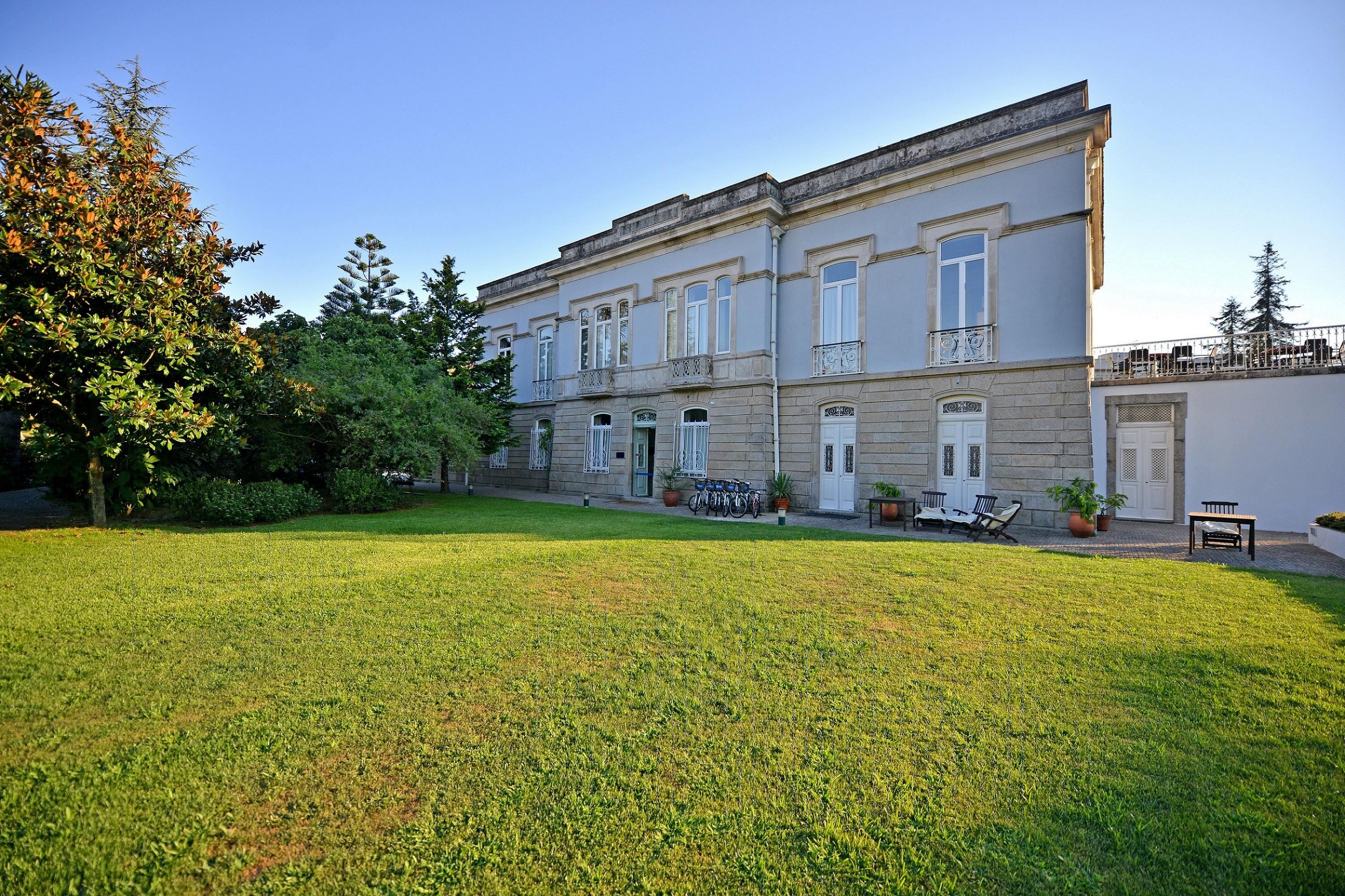 Hotel Villa Garden Брага Экстерьер фото