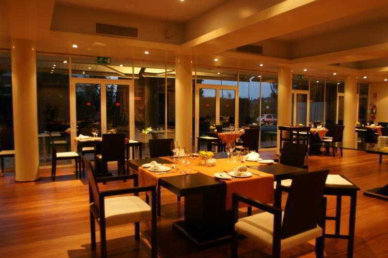 Hotel Villa Garden Брага Ресторан фото